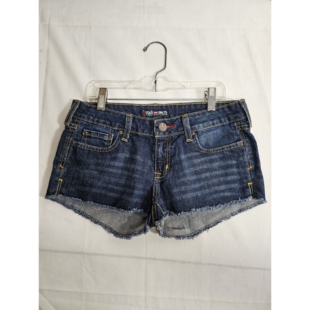 Ecko UNLTD Women's Shorts Size 3/4 Blue Dark Wash Denim Jean Pockets Raw Hem - Picture 7 of 13
